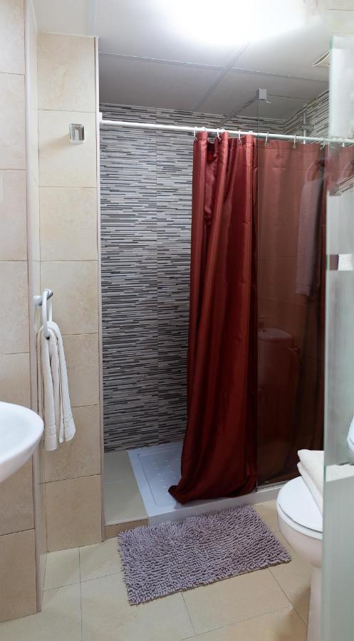 Hostal Yebisah Санта-Эулалия-дель-Рио Экстерьер фото