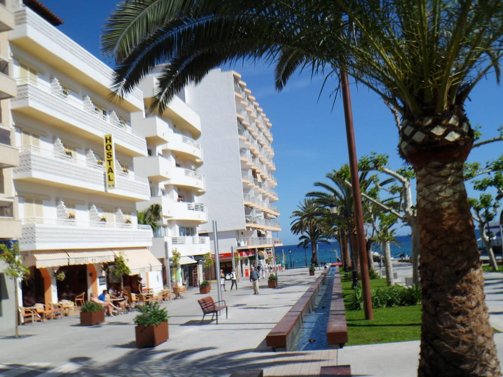Hostal Yebisah Санта-Эулалия-дель-Рио Экстерьер фото