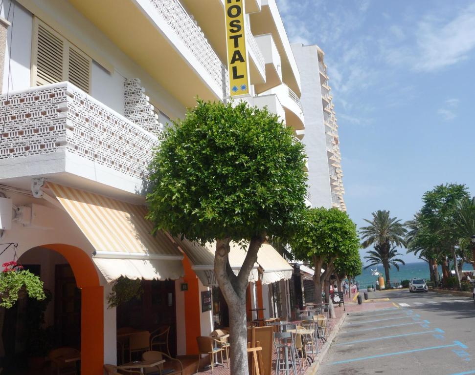 Hostal Yebisah Санта-Эулалия-дель-Рио Экстерьер фото